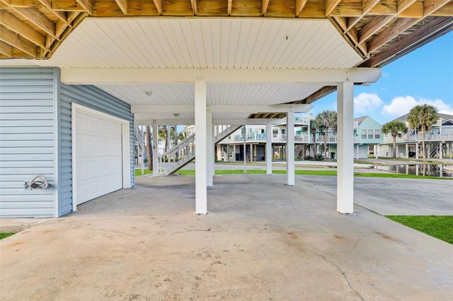 4123 Pelican Lane, Galveston, TX 77554