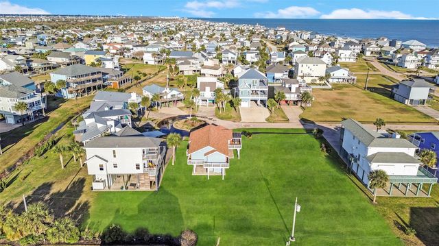 4123 Pelican Lane, Galveston, TX 77554