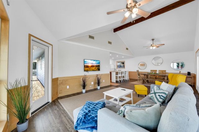 4123 Pelican Lane, Galveston, TX 77554