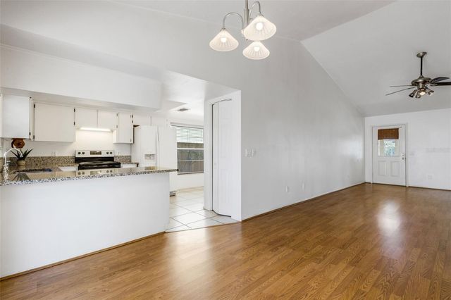 7571 121ST TERRACE, Largo, FL 33773