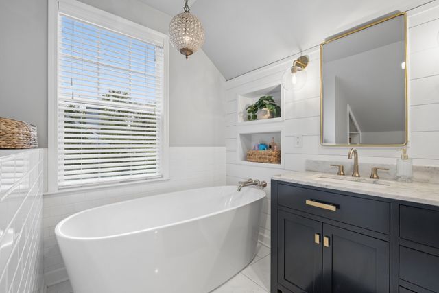 134 Spring Valley Rd, Nashville, TN 37214