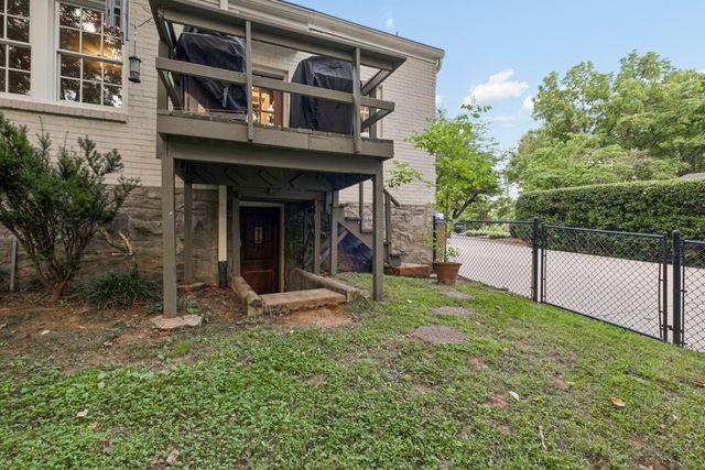 134 Spring Valley Rd, Nashville, TN 37214
