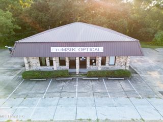 3433 Main Street, Moss Point, MS 39563