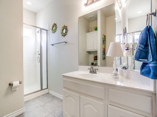 621 Buelwood Court, Desoto, TX 75115