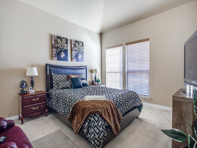 621 Buelwood Court, Desoto, TX 75115