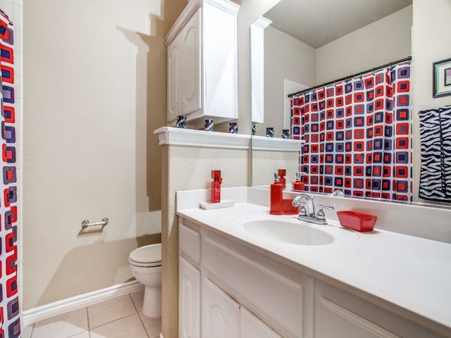 621 Buelwood Court, Desoto, TX 75115