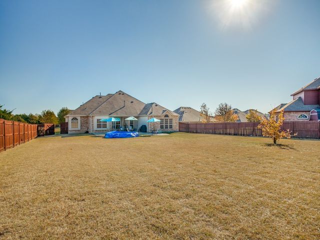 621 Buelwood Court, Desoto, TX 75115