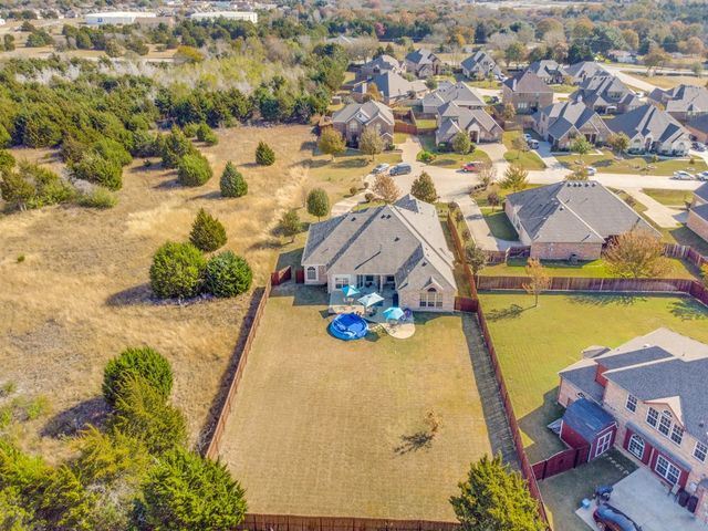 621 Buelwood Court, Desoto, TX 75115