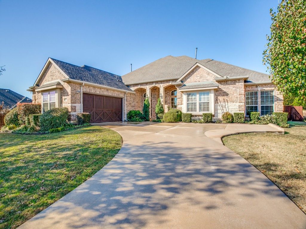 621 Buelwood Court, Desoto, TX 75115
