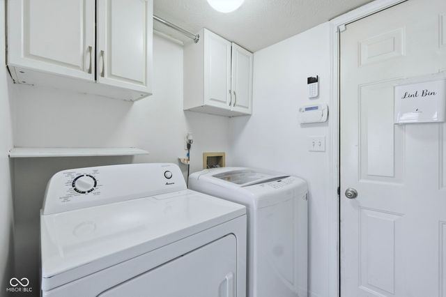 10959 Gate Circle, Fishers, IN 46038