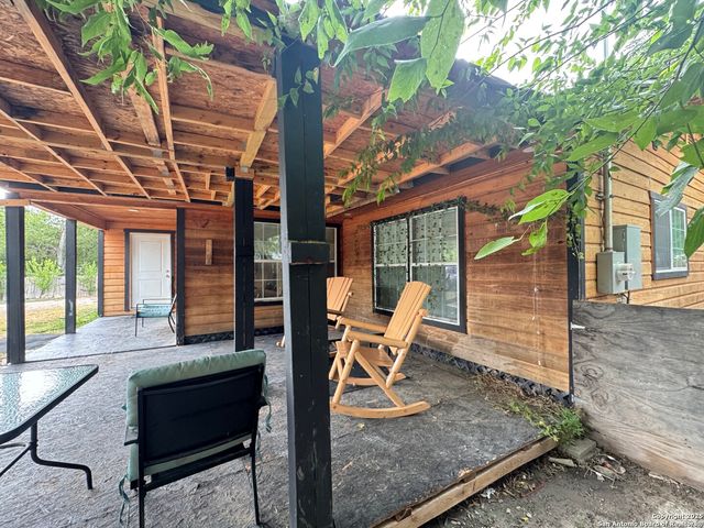 2351 Rigsby, San Antonio, TX 78222