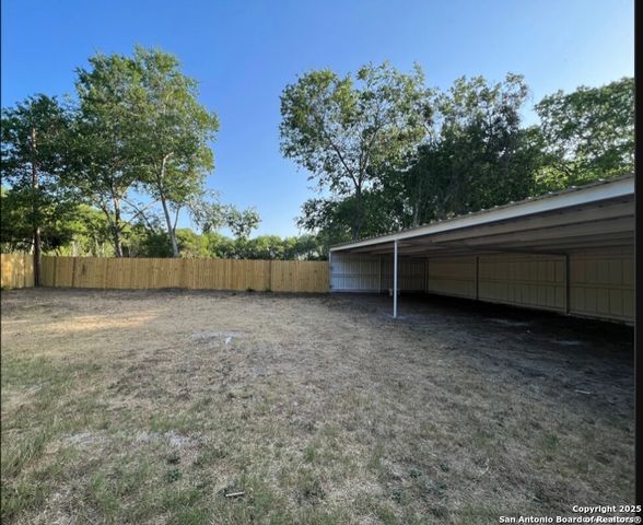 2351 Rigsby, San Antonio, TX 78222