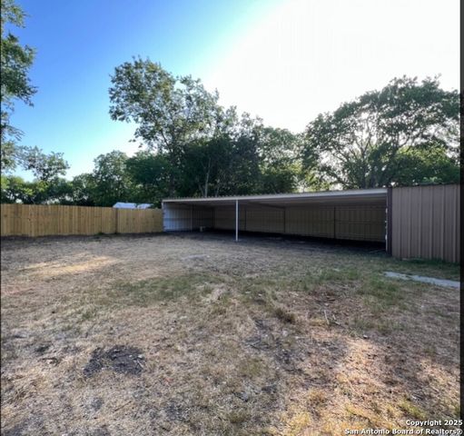2351 Rigsby, San Antonio, TX 78222