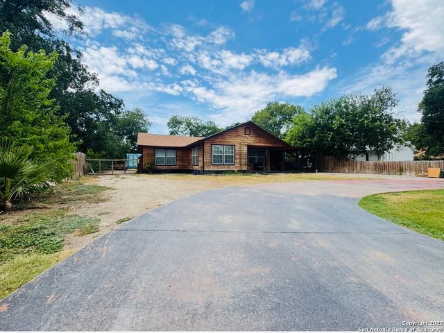 2351 Rigsby, San Antonio, TX 78222