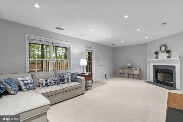 20695 RIPTIDE SQ, Sterling, VA 20165