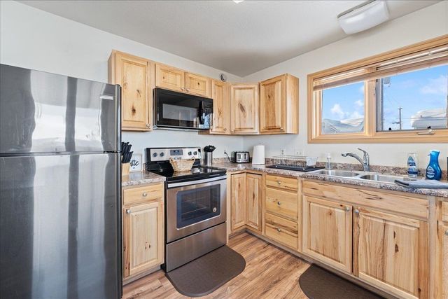 2223 COWLES STREET, Fairbanks, AK 99701