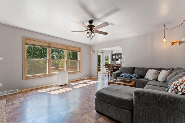 2038 EMERALD DRIVE, Green Bay, WI 54311