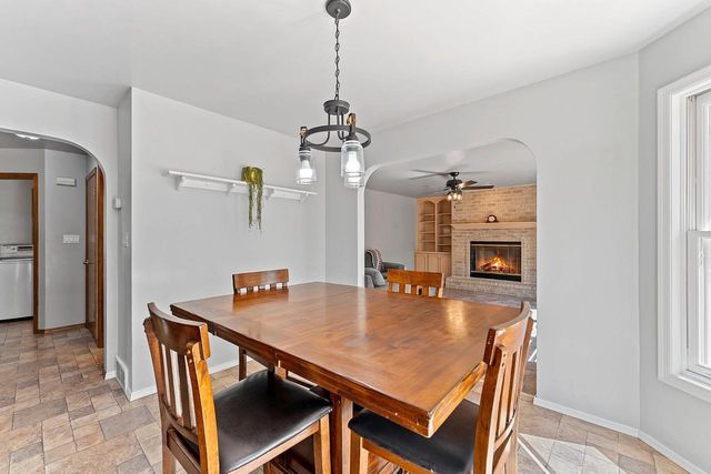 2038 EMERALD DRIVE, Green Bay, WI 54311