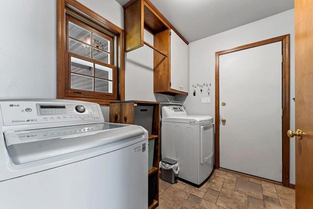 2038 EMERALD DRIVE, Green Bay, WI 54311