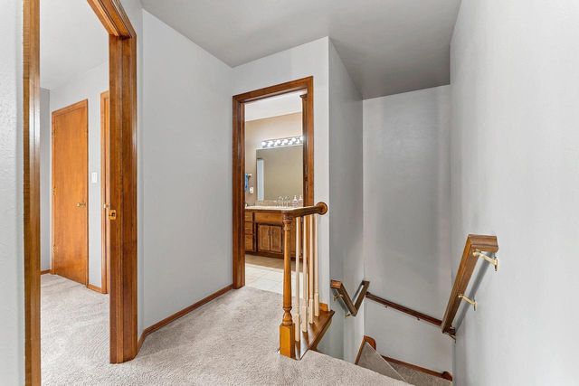 2038 EMERALD DRIVE, Green Bay, WI 54311