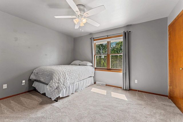 2038 EMERALD DRIVE, Green Bay, WI 54311