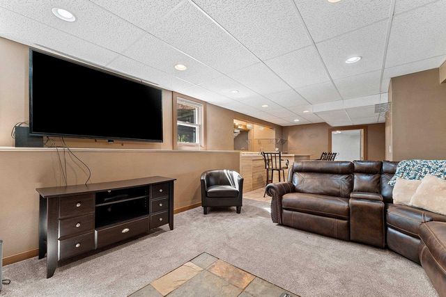 2038 EMERALD DRIVE, Green Bay, WI 54311