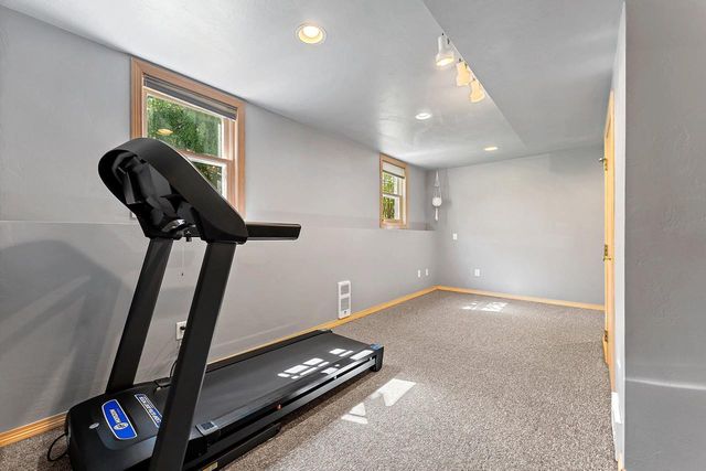 2038 EMERALD DRIVE, Green Bay, WI 54311