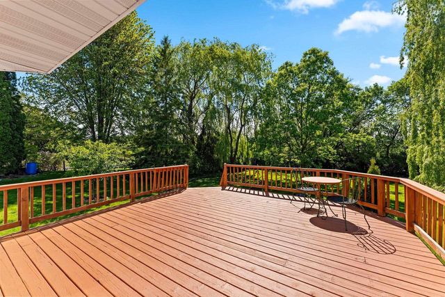 2038 EMERALD DRIVE, Green Bay, WI 54311