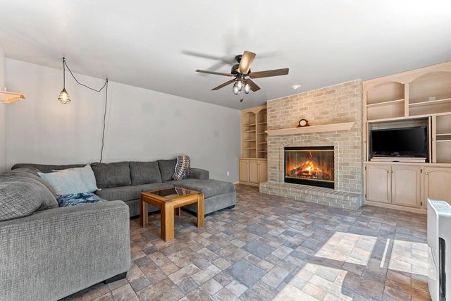 2038 EMERALD DRIVE, Green Bay, WI 54311