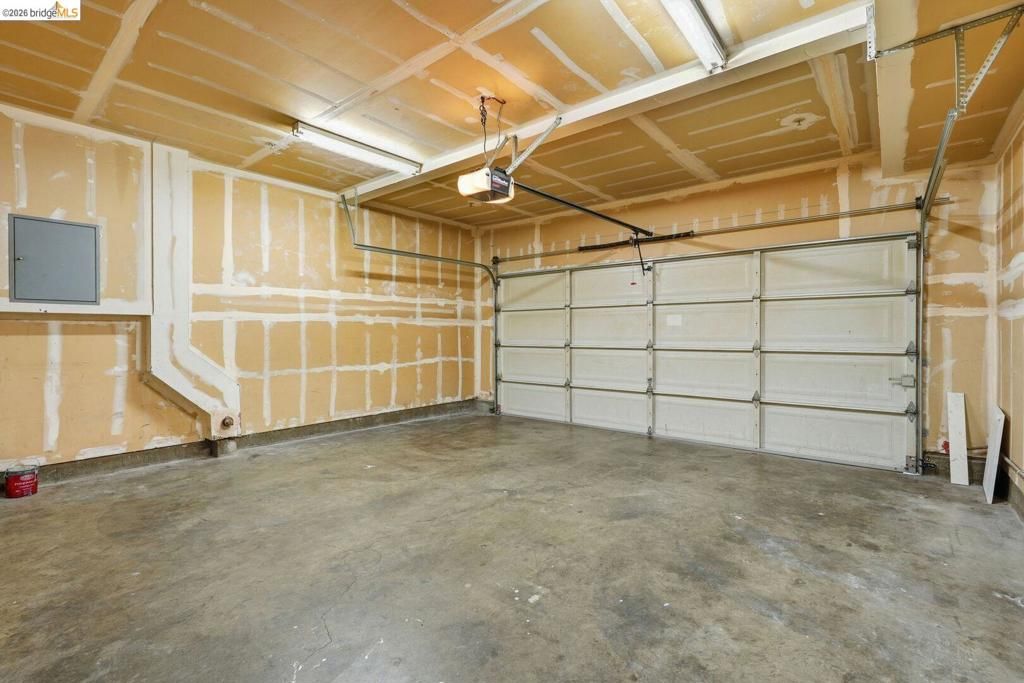 Image 33 of property listing at 214 Carmel ST, San Pablo, CA 94806