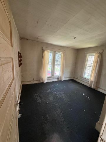 299 Whitethorne Avenue, Columbus, OH 43223