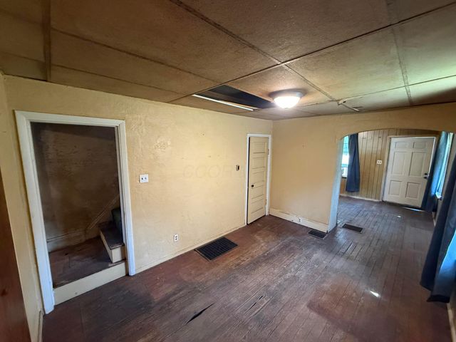 299 Whitethorne Avenue, Columbus, OH 43223