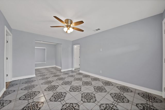 3449 Gordon Avenue, Fort Worth, TX 76110