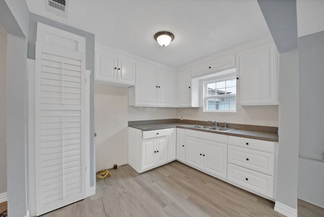 3449 Gordon Avenue, Fort Worth, TX 76110