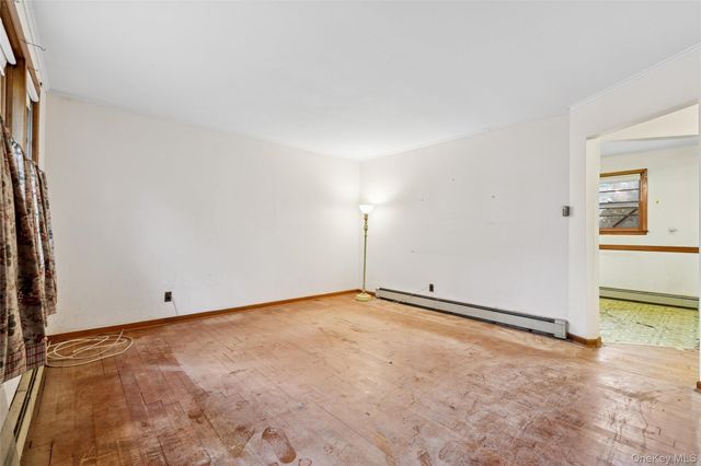 4 Windus Drive, Shirley, NY 11967