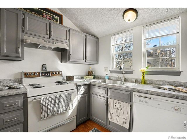 6745 Mountain Top Lane, Colorado Springs, CO 80919