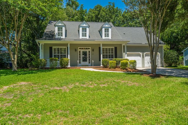 2717 Merwether Lane, Mount Pleasant, SC 29466