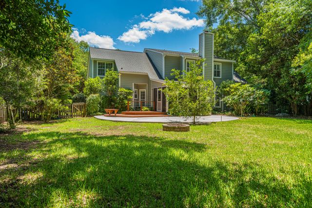 2717 Merwether Lane, Mount Pleasant, SC 29466