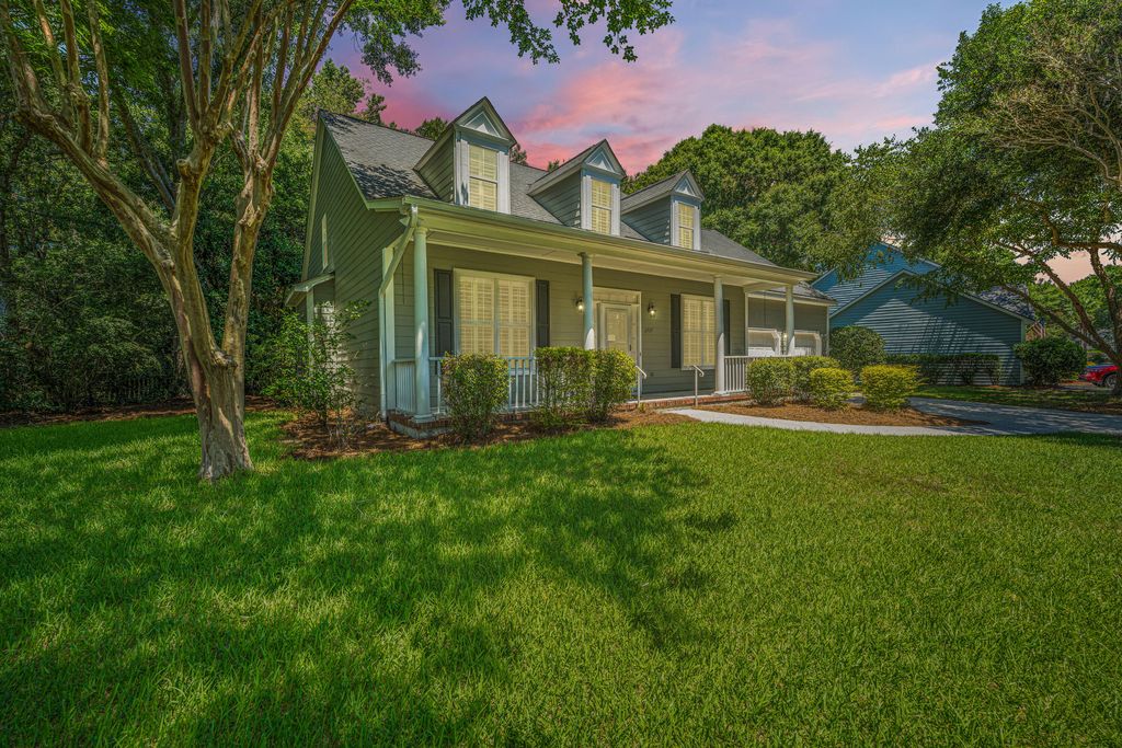 2717 Merwether Lane, Mount Pleasant, SC 29466