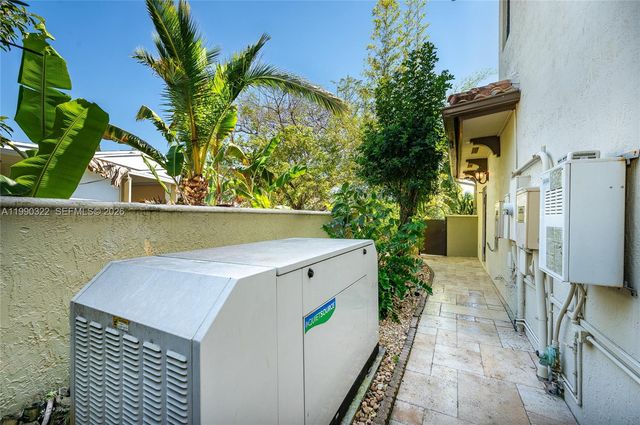 588 Miller Drive, Miami Springs, FL 33166