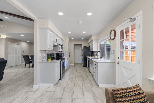 2505 Laurel Lane, Plano, TX 75074