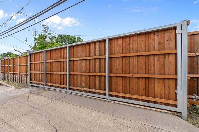 2505 Laurel Lane, Plano, TX 75074