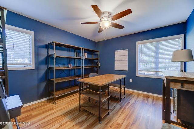 33 Imperia Place, Aberdeen, NJ 07747