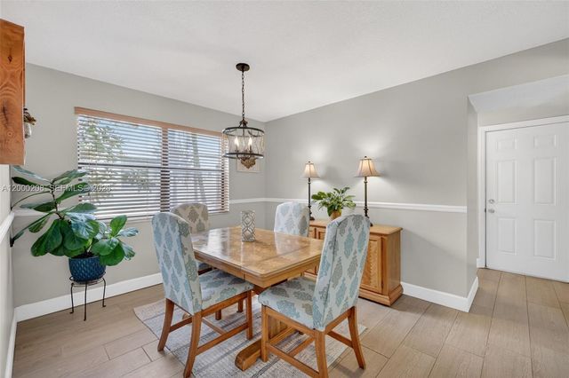 15620 Gauntlet Hall Mnr, Davie, FL 33331