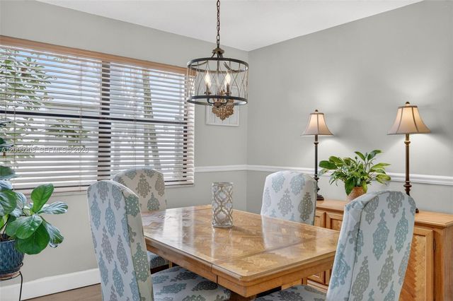 15620 Gauntlet Hall Mnr, Davie, FL 33331