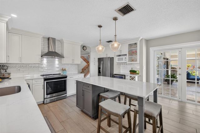 15620 Gauntlet Hall Mnr, Davie, FL 33331