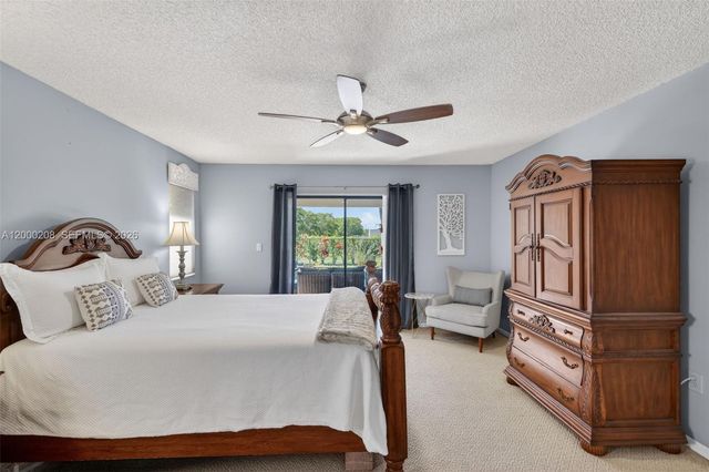 15620 Gauntlet Hall Mnr, Davie, FL 33331