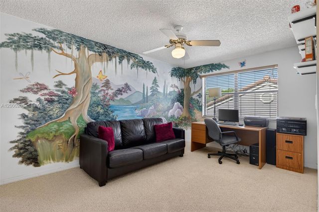 15620 Gauntlet Hall Mnr, Davie, FL 33331