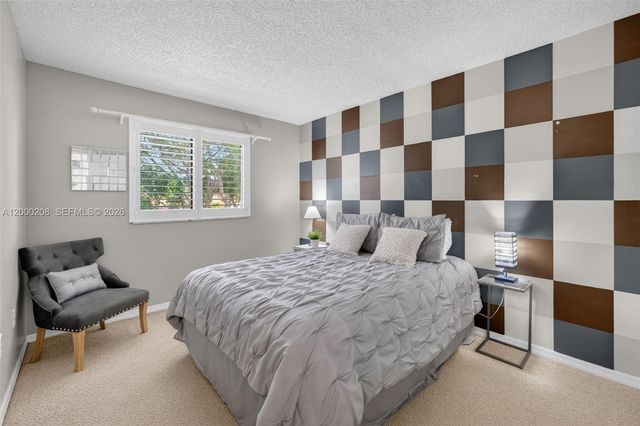 15620 Gauntlet Hall Mnr, Davie, FL 33331