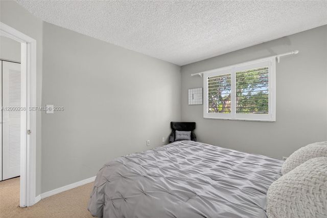 15620 Gauntlet Hall Mnr, Davie, FL 33331